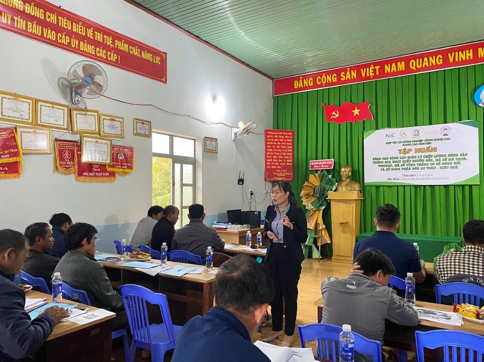 HTX Xanh Cao Nguyên Tổ Chức Tập Huấn Nâng Cao Chất Lượng Nông Sản Tại Ea Tul